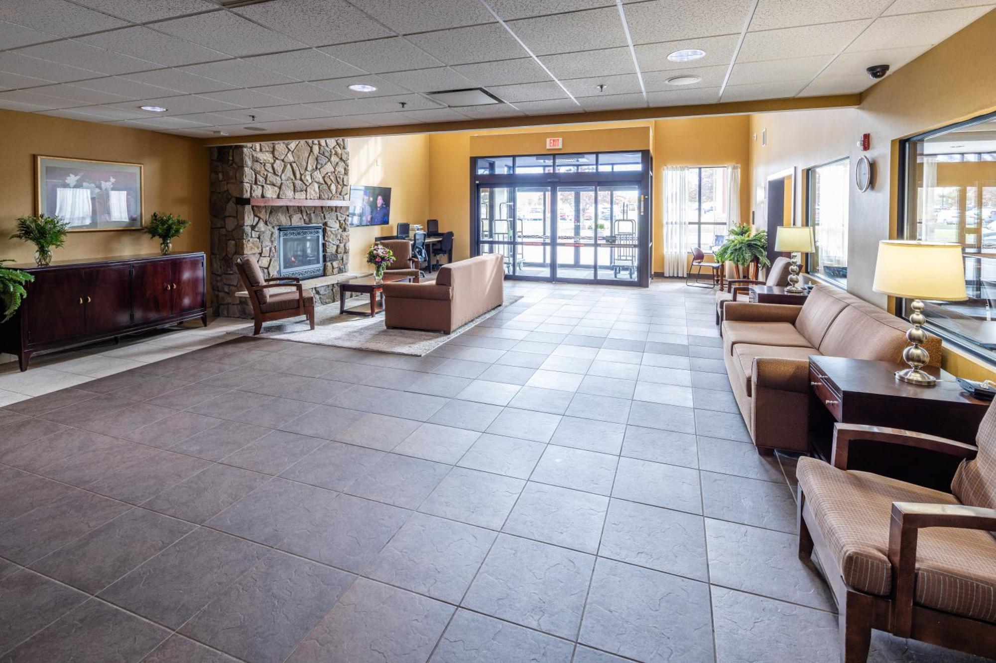Akwesasne Mohawk Casino And Players -formerly Comfort And Ny Resort 3*