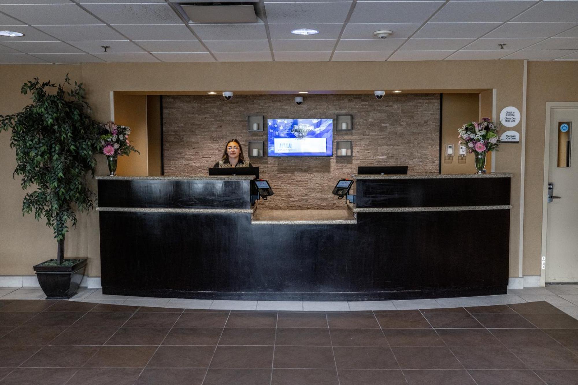 Akwesasne Mohawk Casino And Players -formerly Comfort And Ny Resort