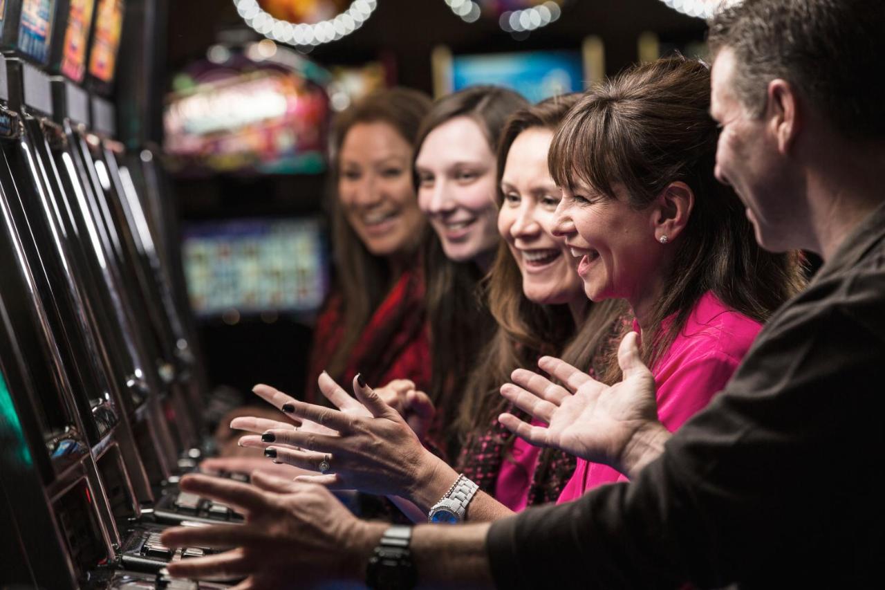 Resort Akwesasne Mohawk Casino And Players -formerly Comfort And Ny Hogansburg